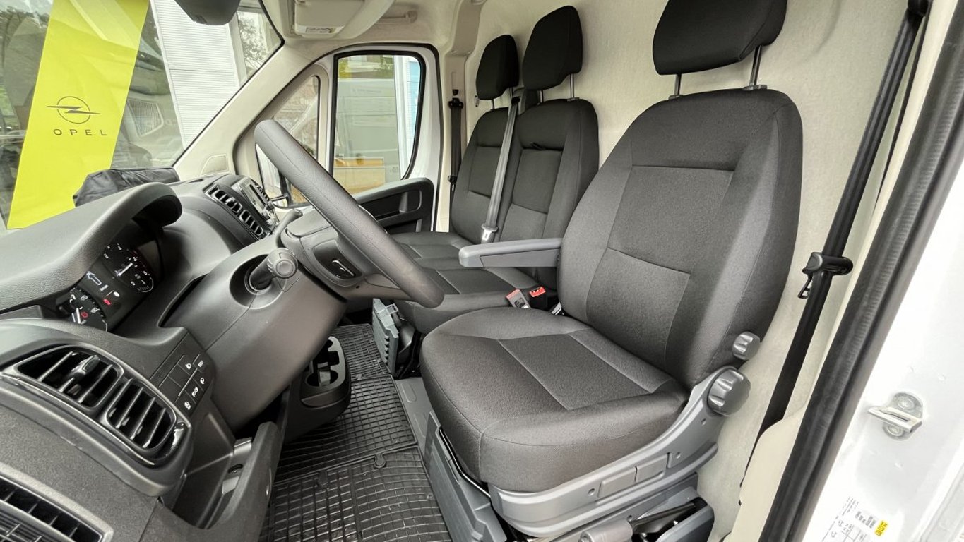 Opel Movano