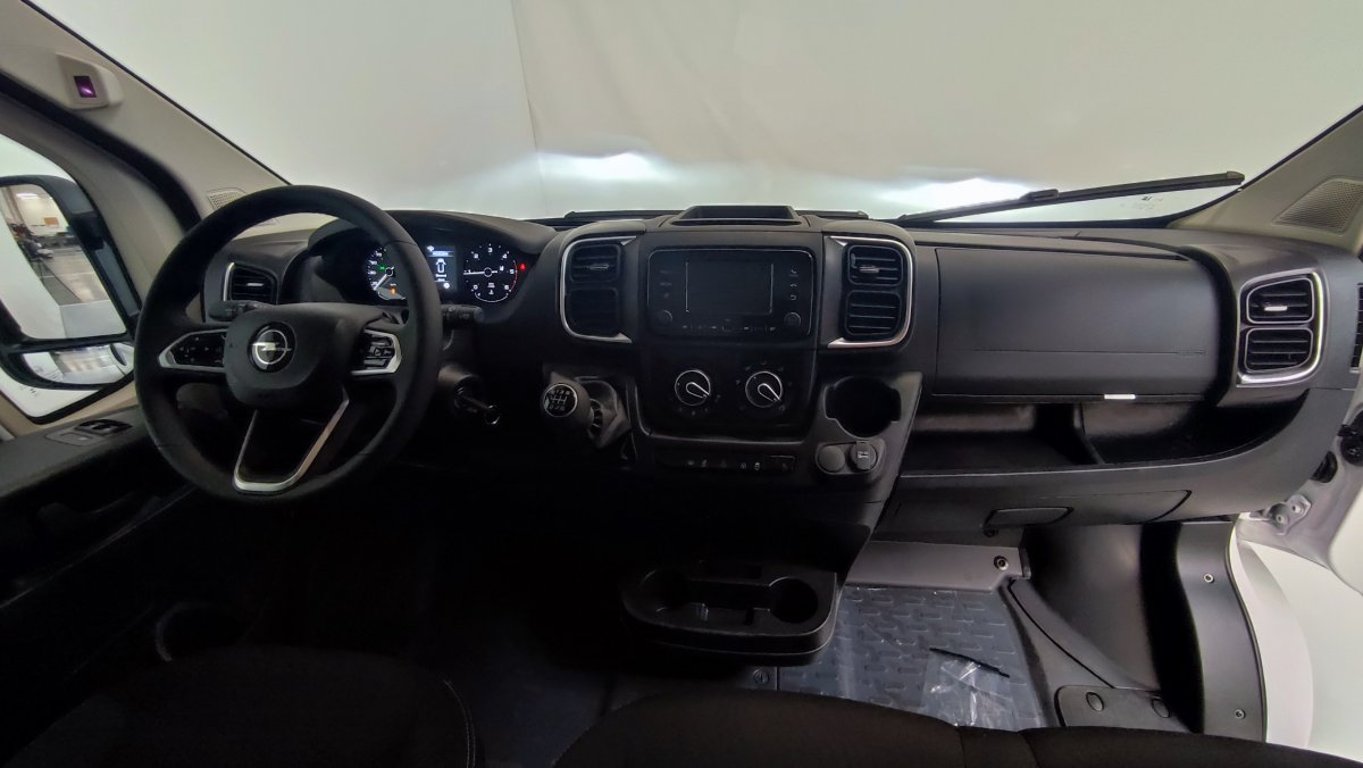 Opel Movano