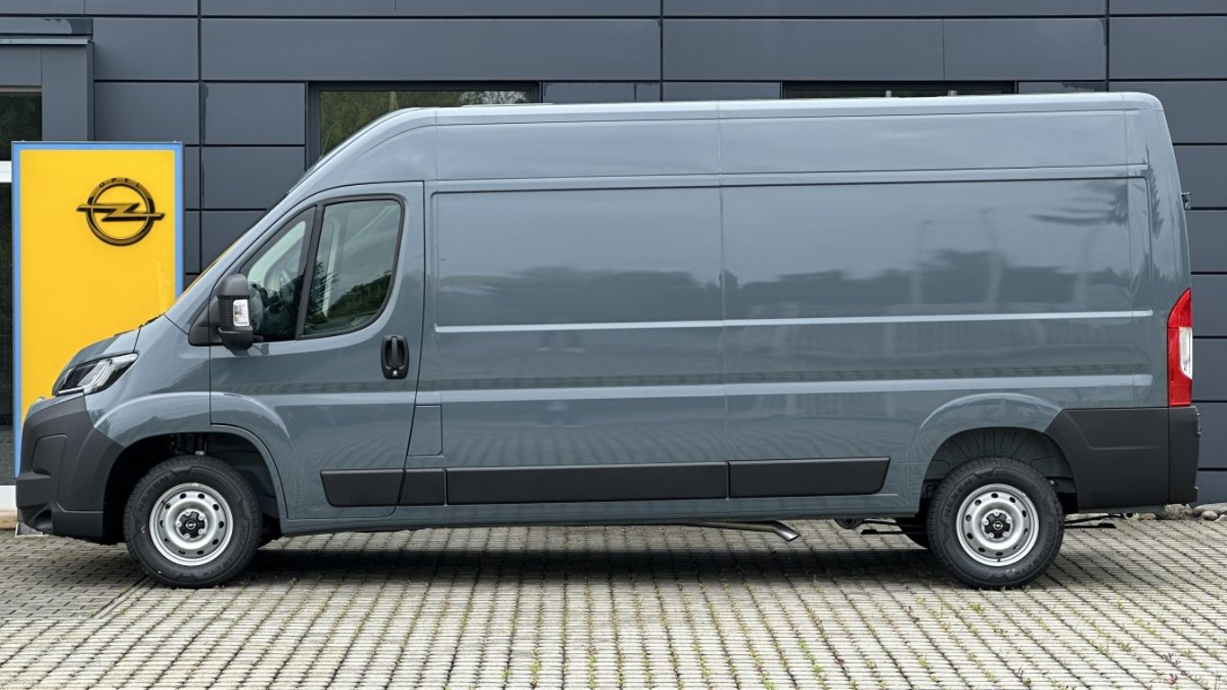 Opel Movano