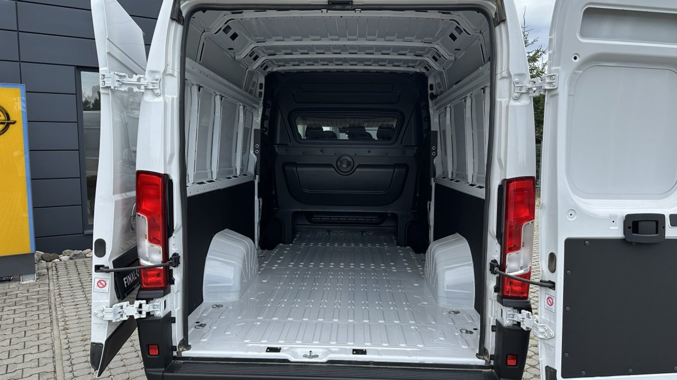 Opel Movano