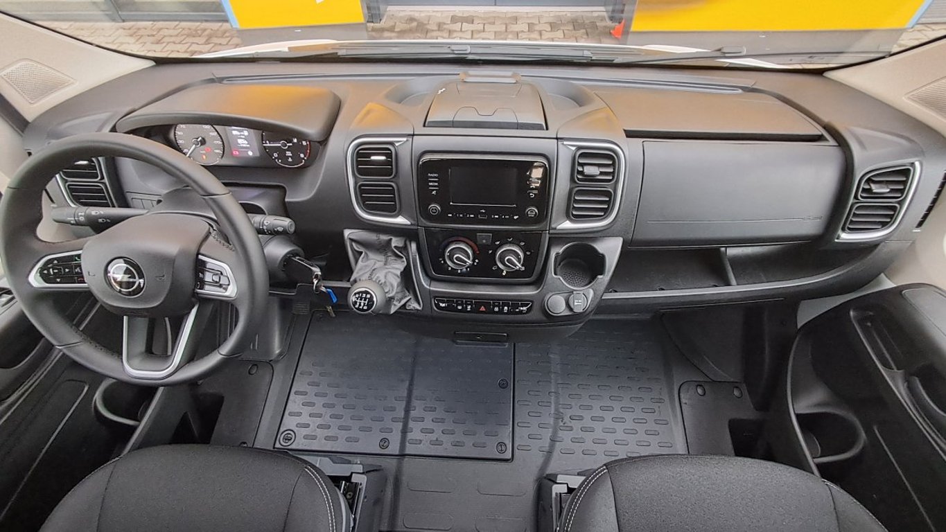 Opel Movano