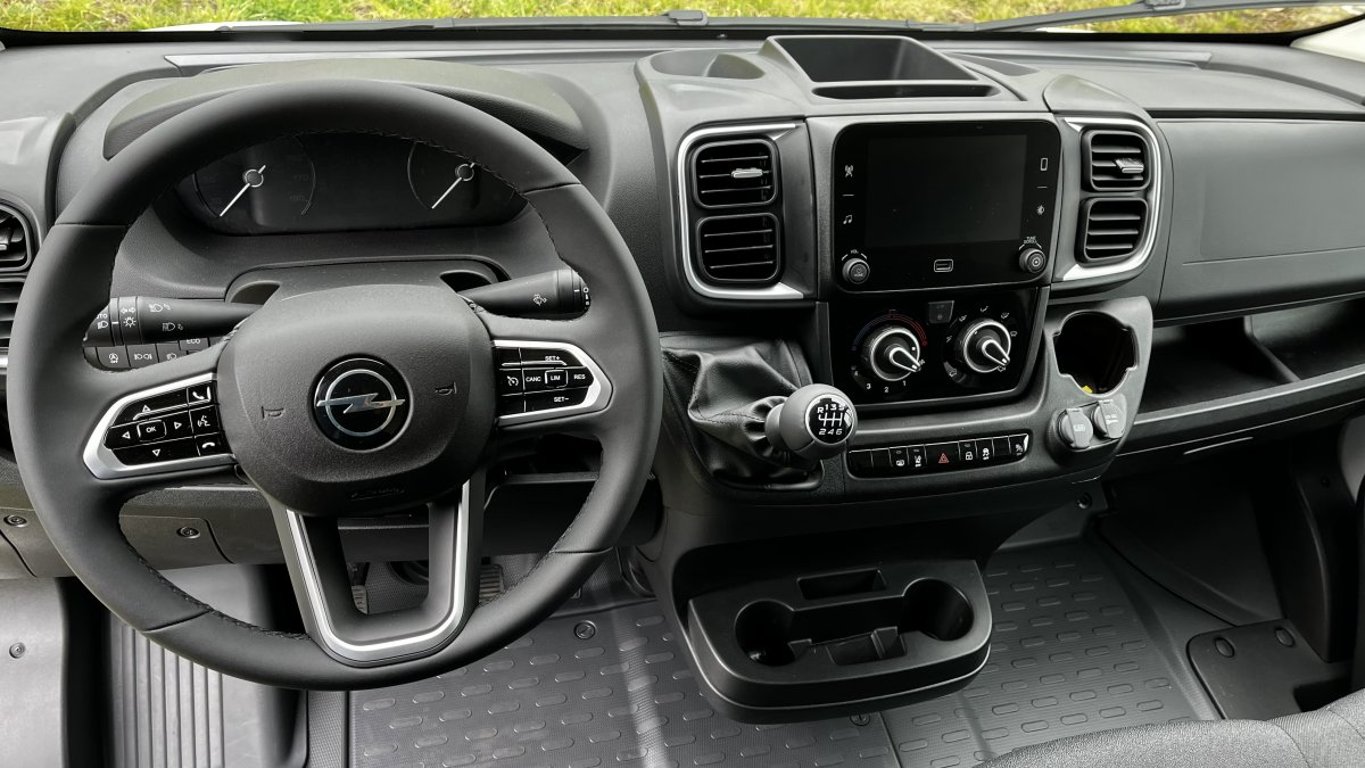 Opel Movano